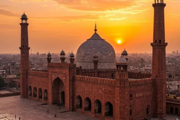 11 Days Sightseeing and Cultutral Tour of Pakistan